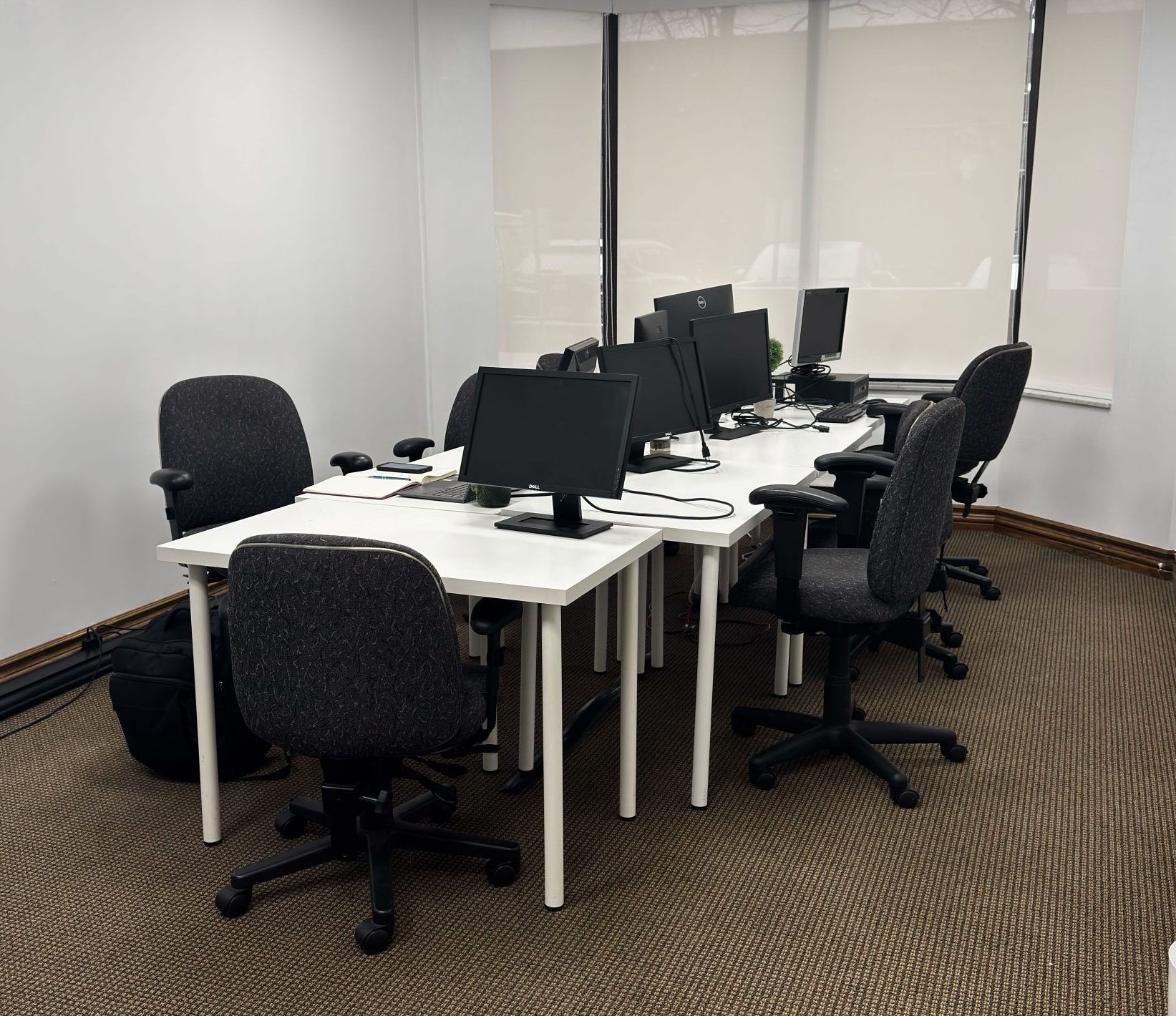 Hot Desk - Empowered 4X Virtual Offices